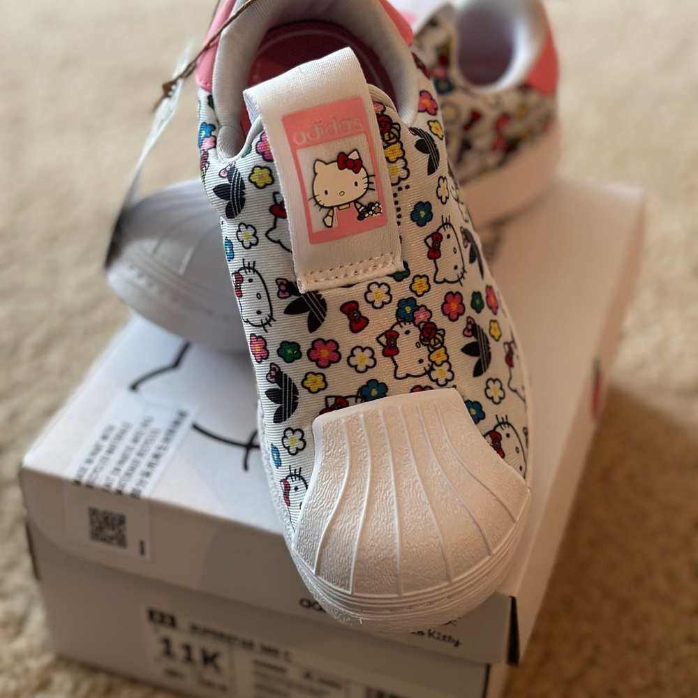 adidas x Hello Kitty Superstar 360 Shoes Kids - Picture 4 of 4
